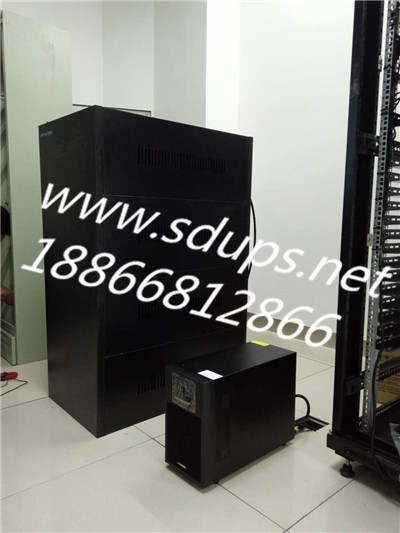 ��(j��)��UPS���g���Դ